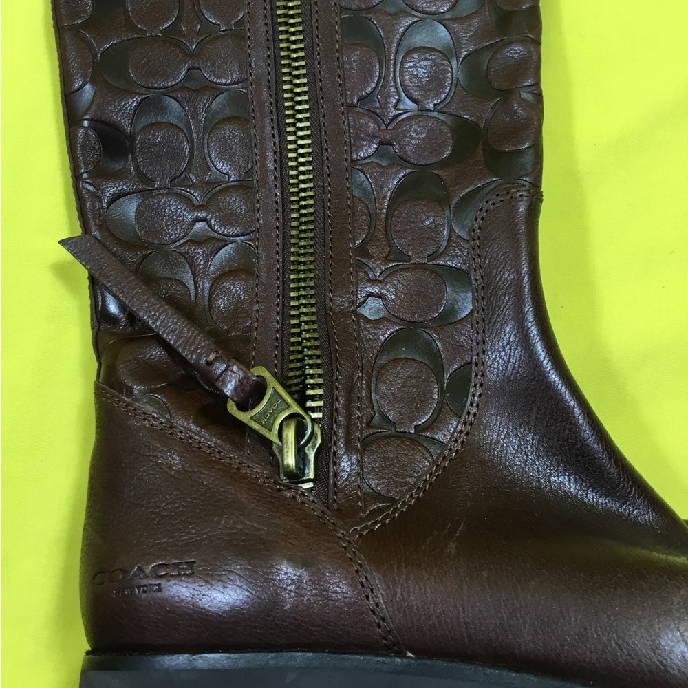 Coach Brown Leather Valentine Mid-Calf Logo-Embossed Boot with Gold-Zip SZ 8 - Picture 11 of 12